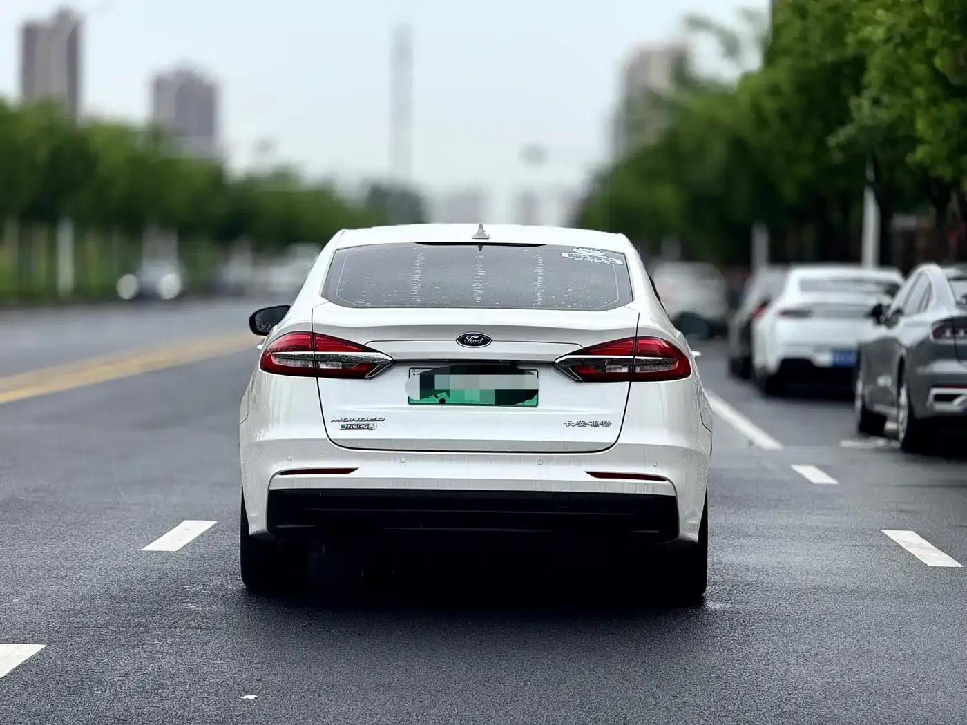 Mondeo PHEV 2018 2.0 PHEV Intelligent Control Fashion Model (National VI Emission Standard) — миниатюра 8