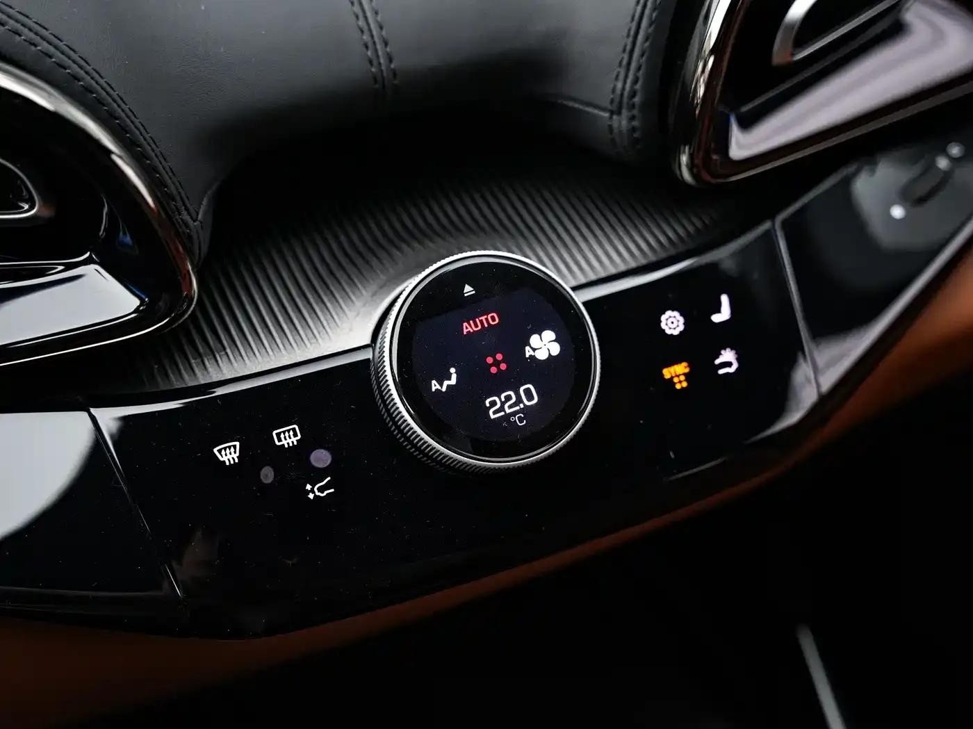 2023 Purosangue 6.5L V12 — миниатюра 16