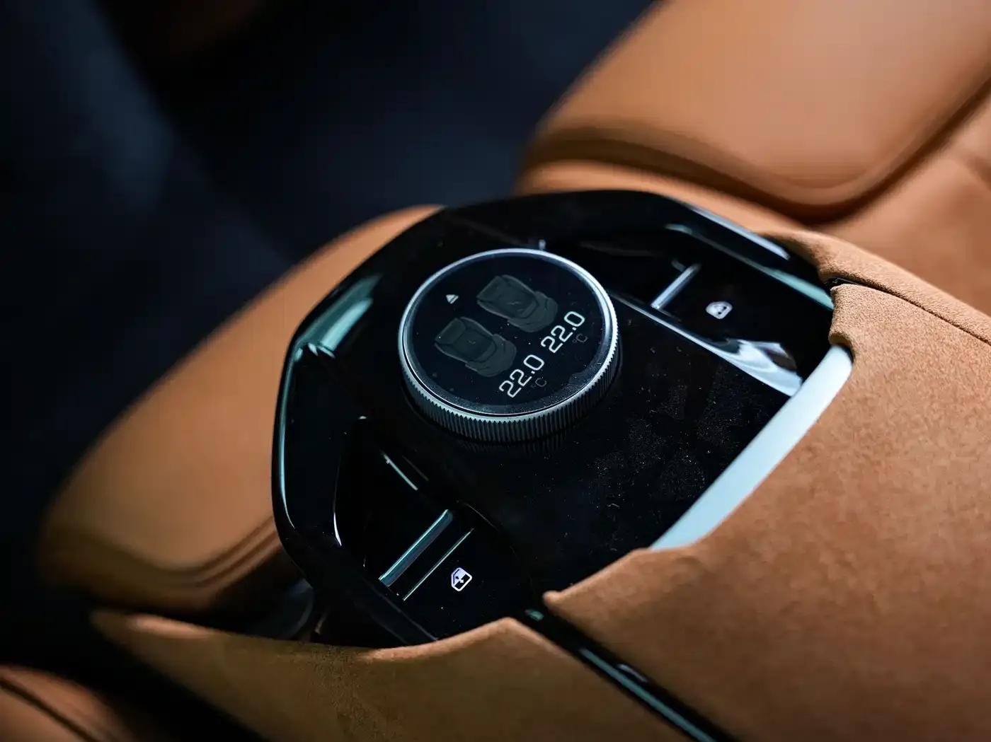 2023 Purosangue 6.5L V12 — миниатюра 24