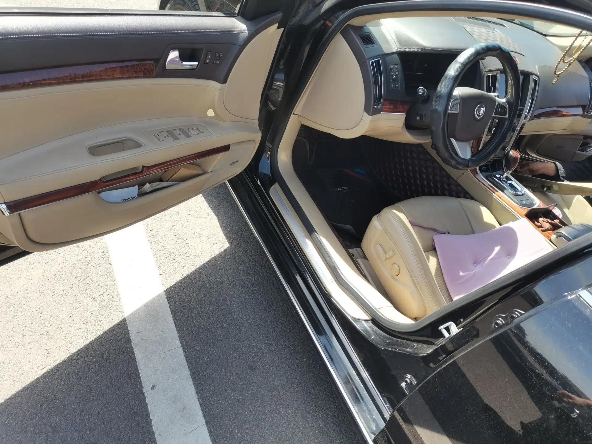 Cadillac SLS Seville 2011 2.0T Luxury Edition — миниатюра 17