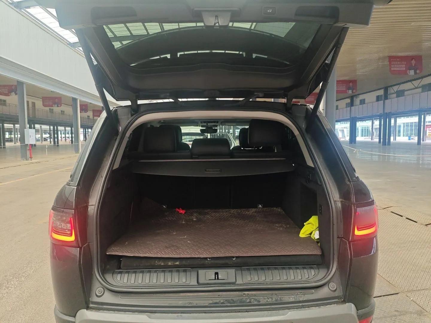Land Rover Range SportNew Energy 2022 P400e SE — миниатюра 21