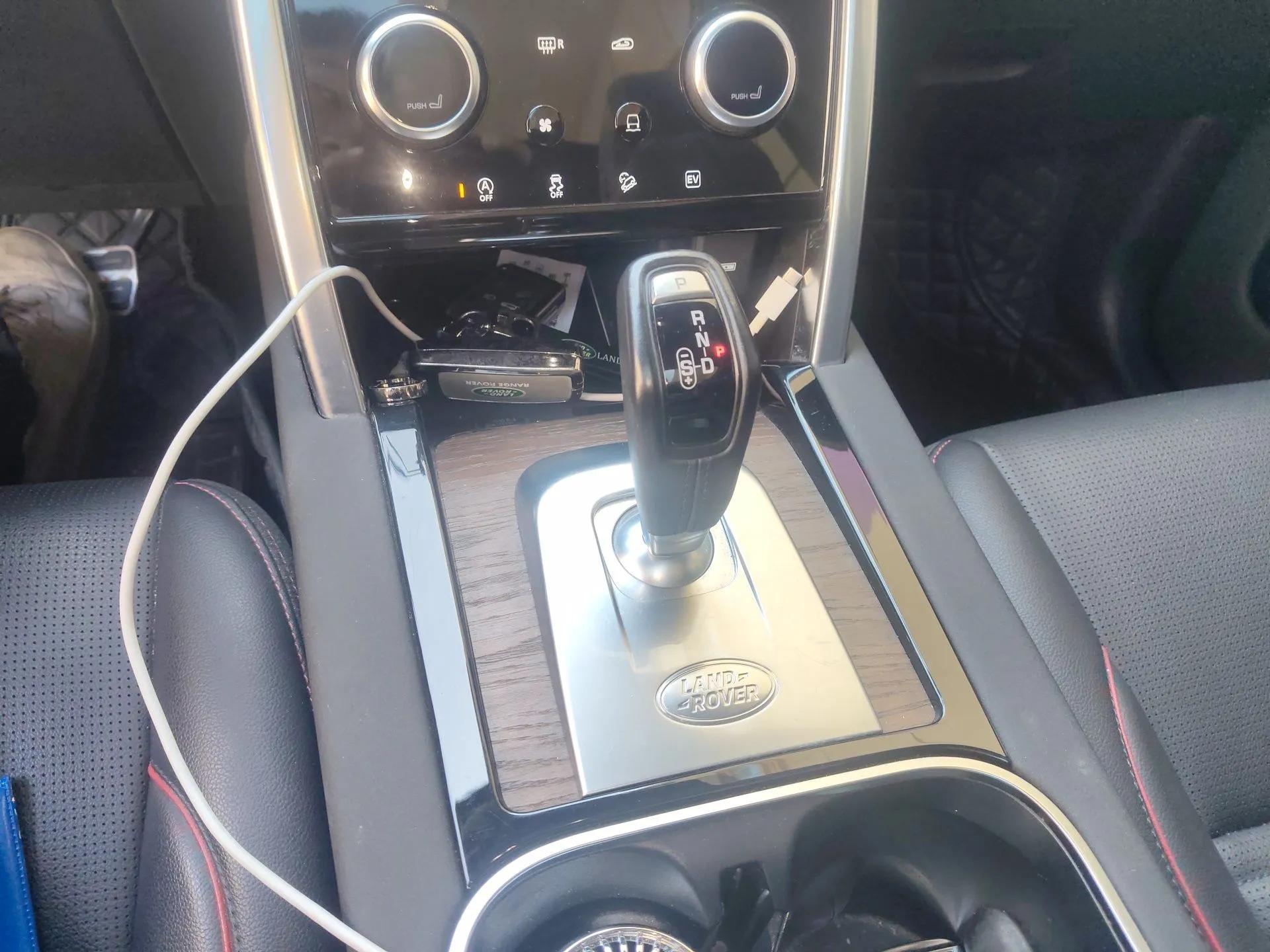 Land Rover Discovery Sport New Energy 2021 P300e Performance Tech Edition — миниатюра 15