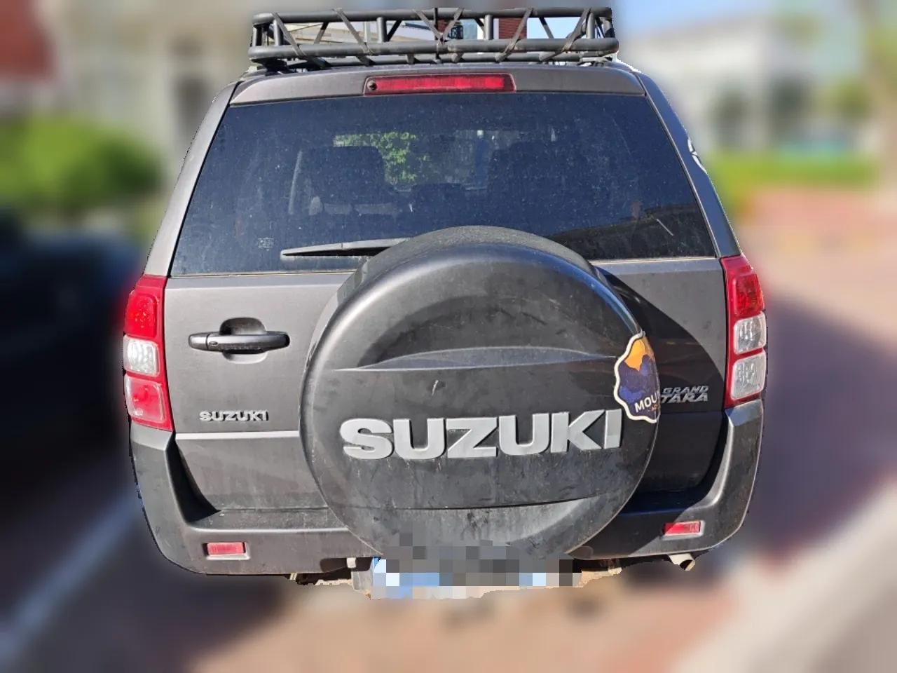 Suzuki Grand Vitara 2012 2.4L MT Luxury Navigation 5-Door Version — миниатюра 5
