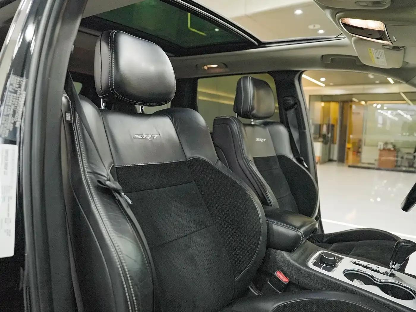 2012 Jeep Grand Cherokee SRT 6.4L SRT8 — миниатюра 19