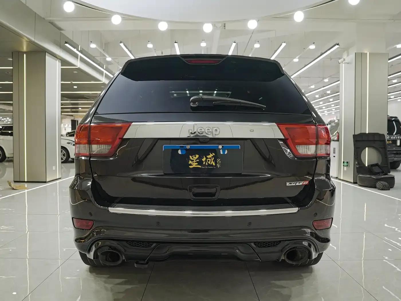 2012 Jeep Grand Cherokee SRT 6.4L SRT8 — миниатюра 5