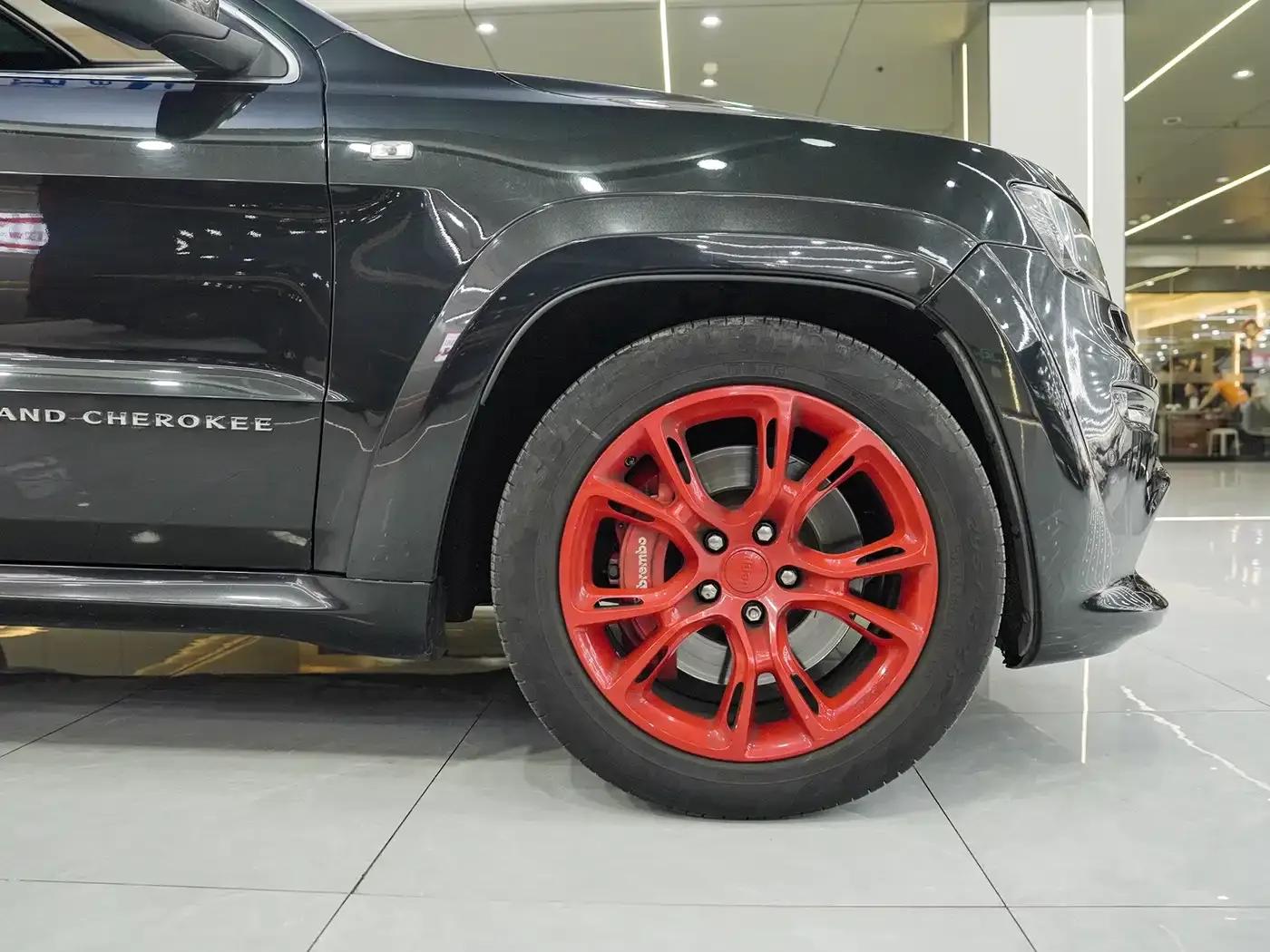 2012 Jeep Grand Cherokee SRT 6.4L SRT8 — миниатюра 7