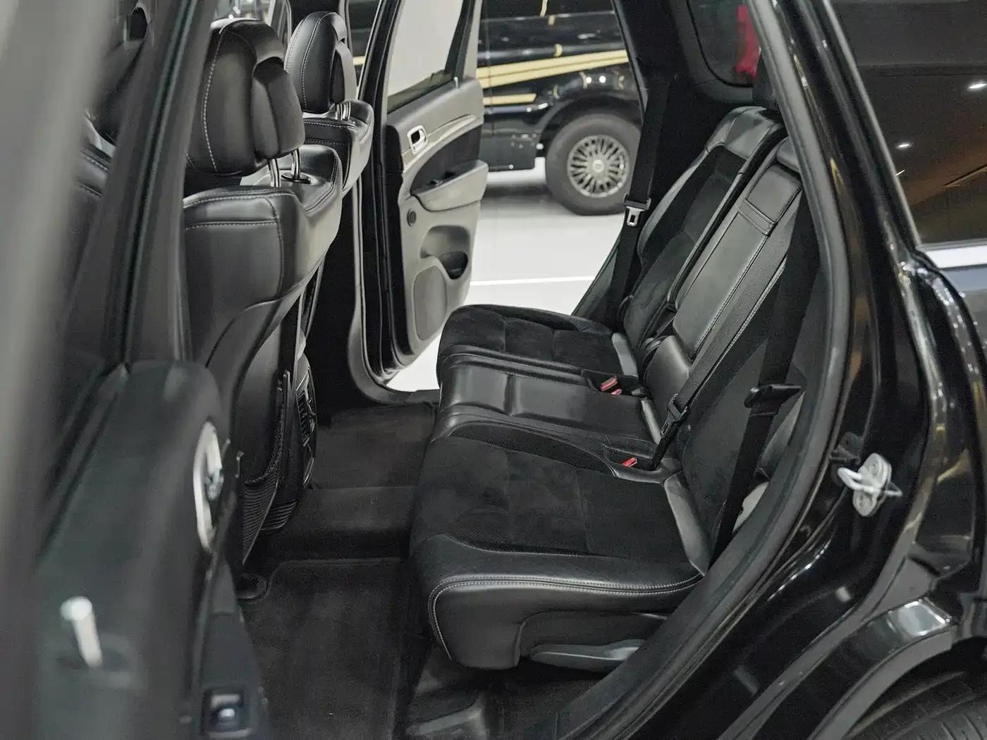 2012 Jeep Grand Cherokee SRT 6.4L SRT8 — миниатюра 10