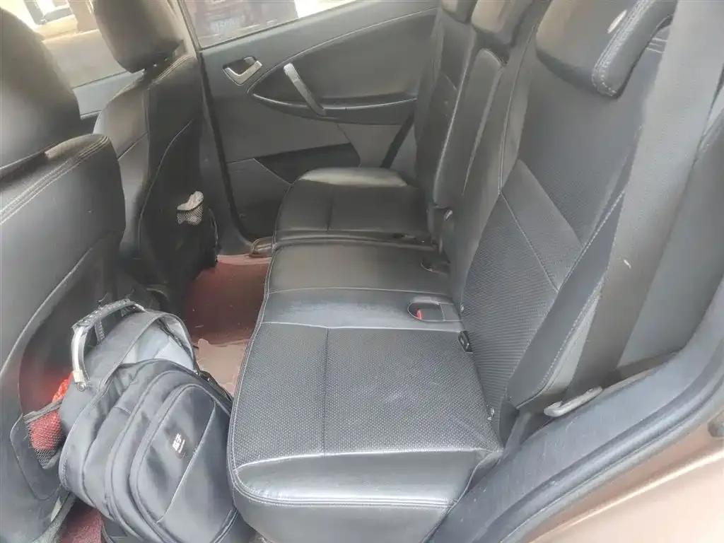 Geely SX7 2013 2.0L Manual Elite — миниатюра 17