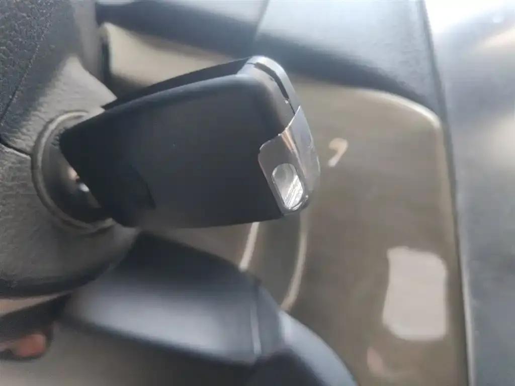 Geely SX7 2013 2.0L Manual Elite — миниатюра 9