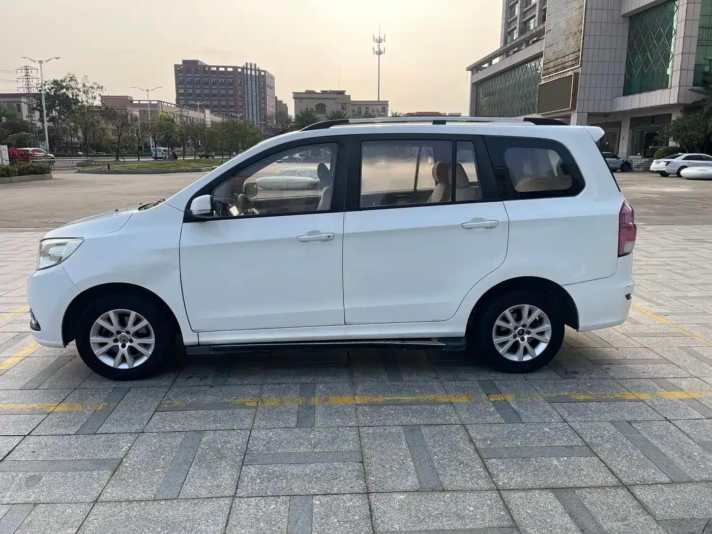 Brilliance Jinbei 750 2015 Model 1.5L Comfort Edition — миниатюра 4