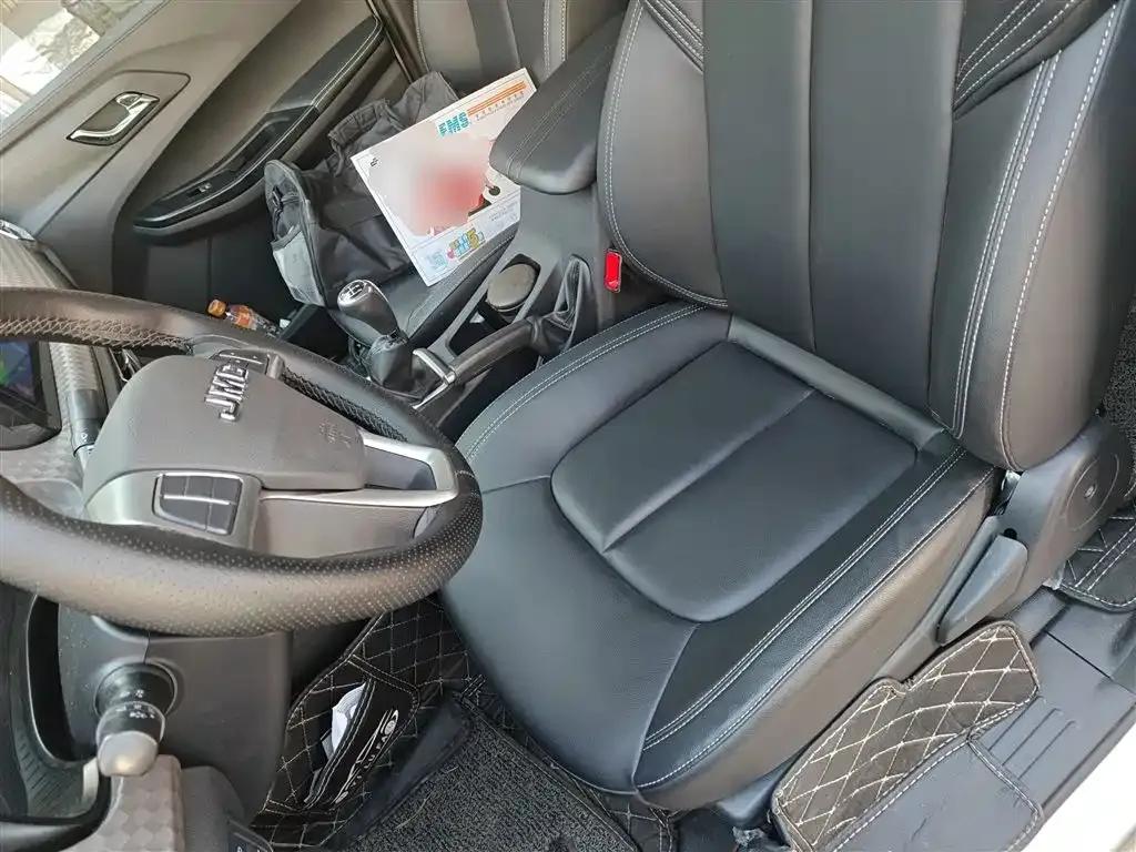 Baodian 2023 2.5T Diesel 2WD Comfort Edition Standard Wheelbase JX4D25A6L — миниатюра 8