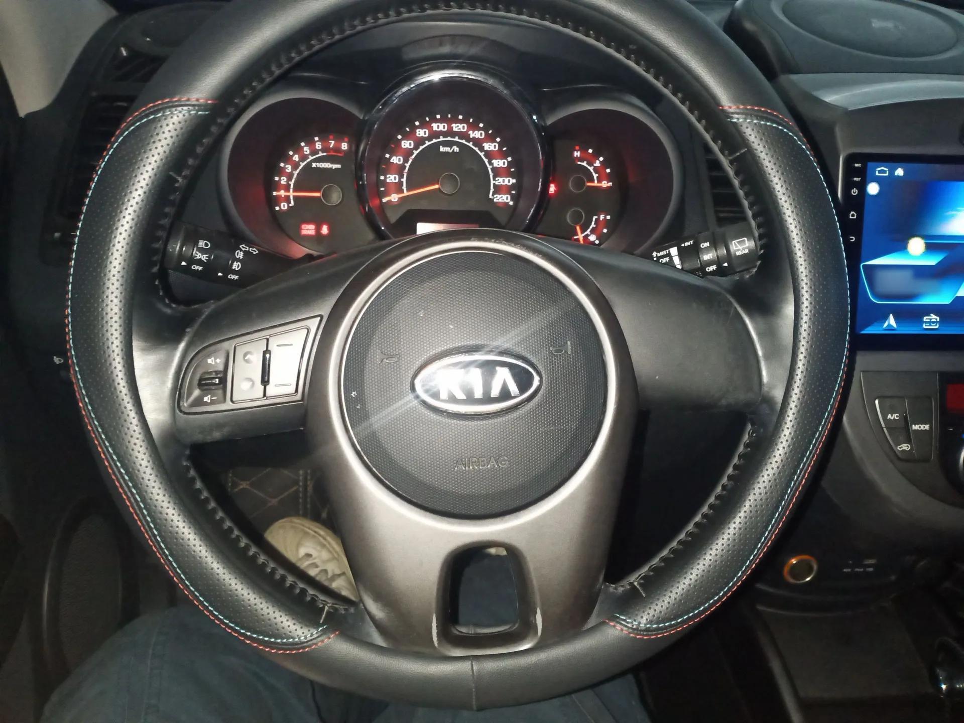 Kia Soul 2013 1.6L AT Premium — миниатюра 14