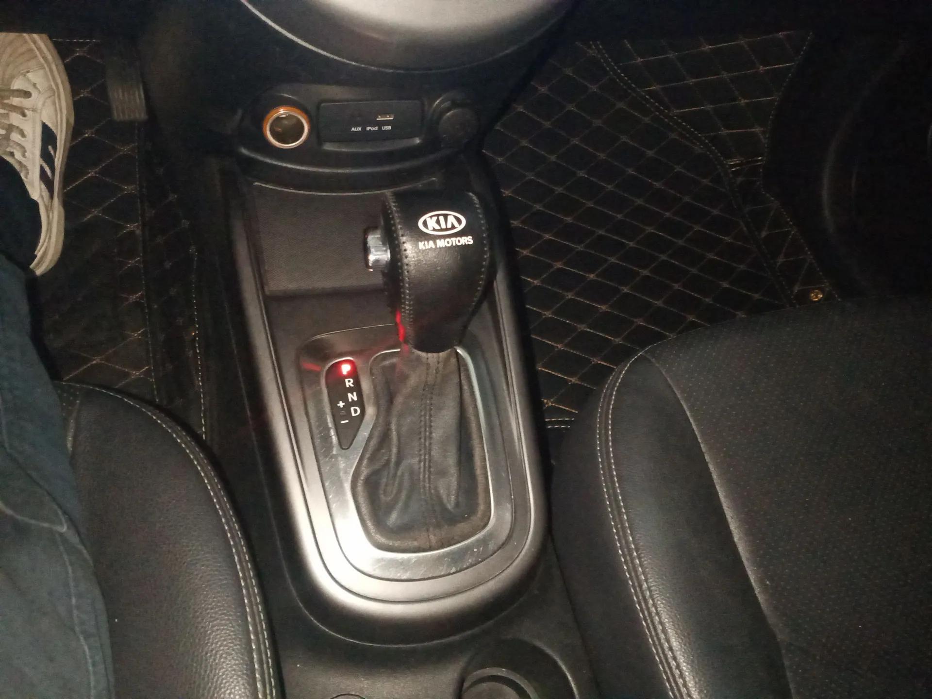 Kia Soul 2013 1.6L AT Premium — миниатюра 17