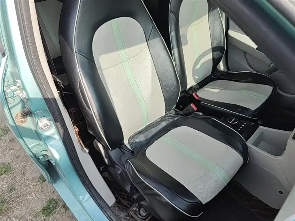 Yizhi EV2 2023 Auspicious Edition 201km Comfort Model — миниатюра 25