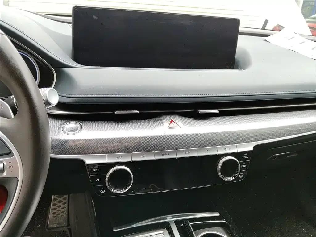 Genesis G80 2023 2.5T Rear-Wheel Drive Luxury Edition — миниатюра 13