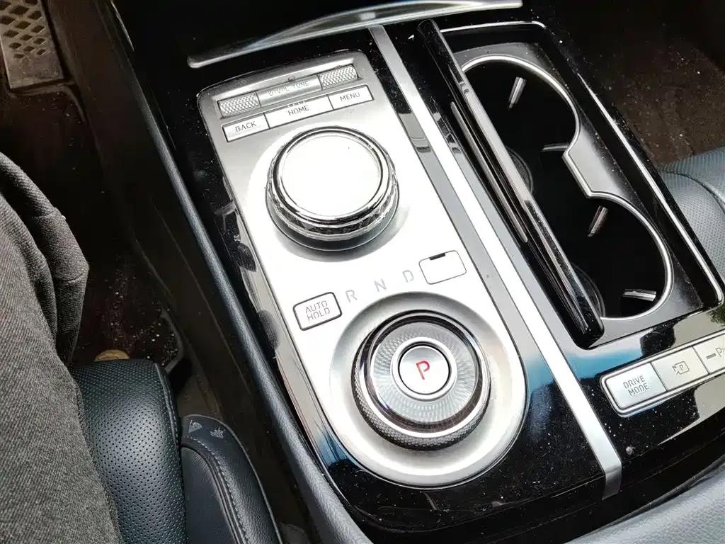 Genesis G80 2023 2.5T Rear-Wheel Drive Luxury Edition — миниатюра 14