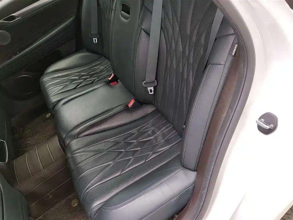 Genesis G80 2023 2.5T Rear-Wheel Drive Luxury Edition — миниатюра 17