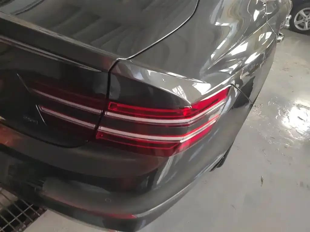 Genesis G80 2023 2.5T Rear-Wheel Drive Luxury Edition — миниатюра 8