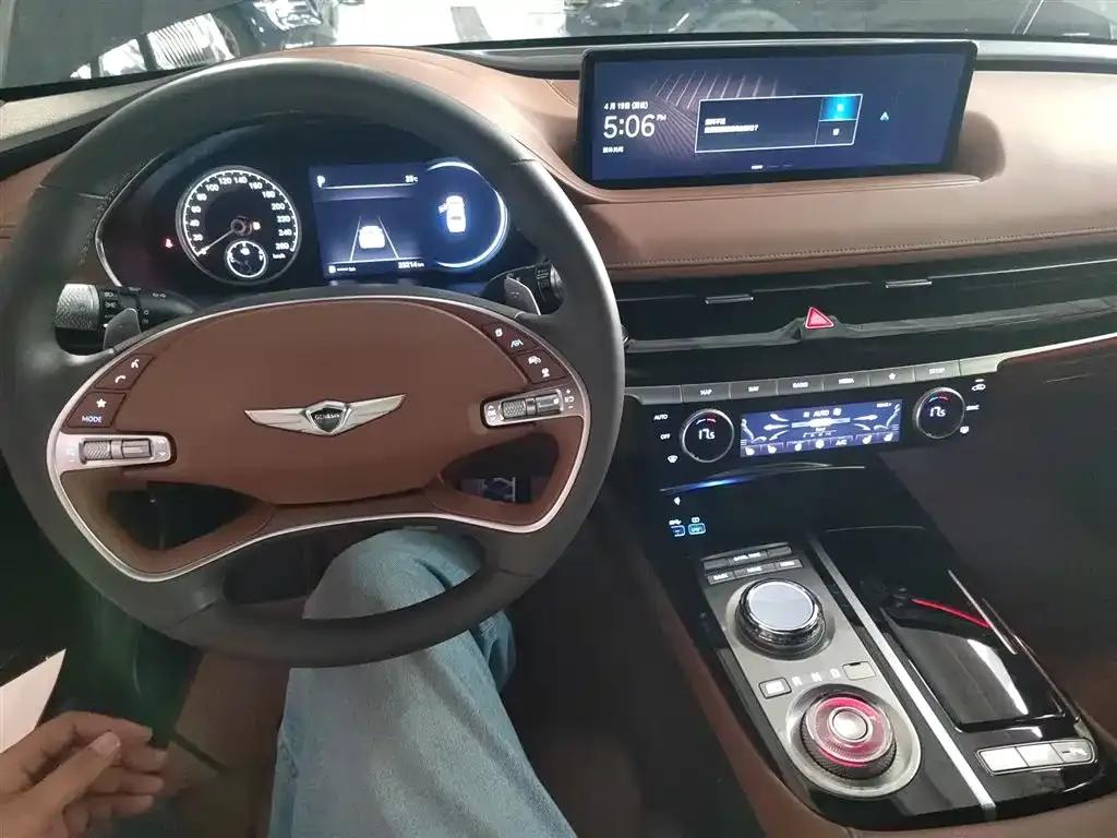 Genesis G80 2023 2.5T Rear-Wheel Drive Luxury Edition — миниатюра 10