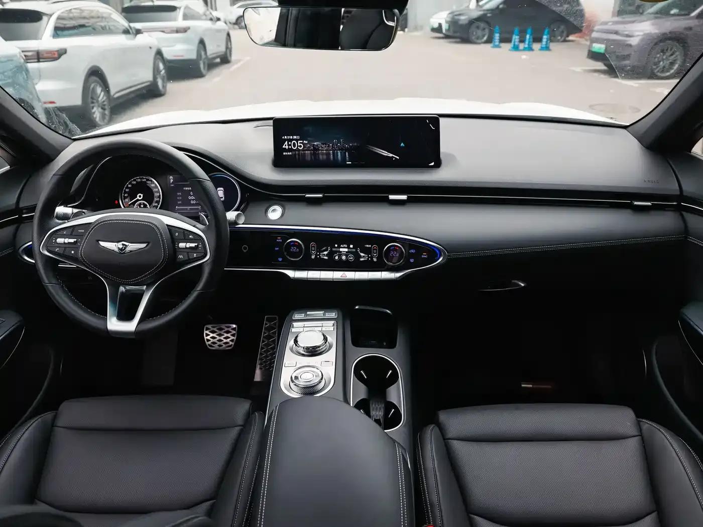 Genesis GV70 2023 2.5T 2WD Luxury Edition — миниатюра 8
