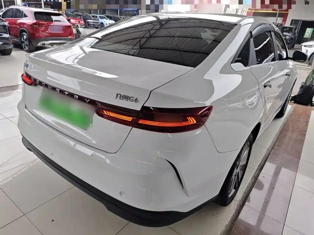 Geely Geometry G6 2022 Model 480 New Enjoyment Edition — миниатюра 23