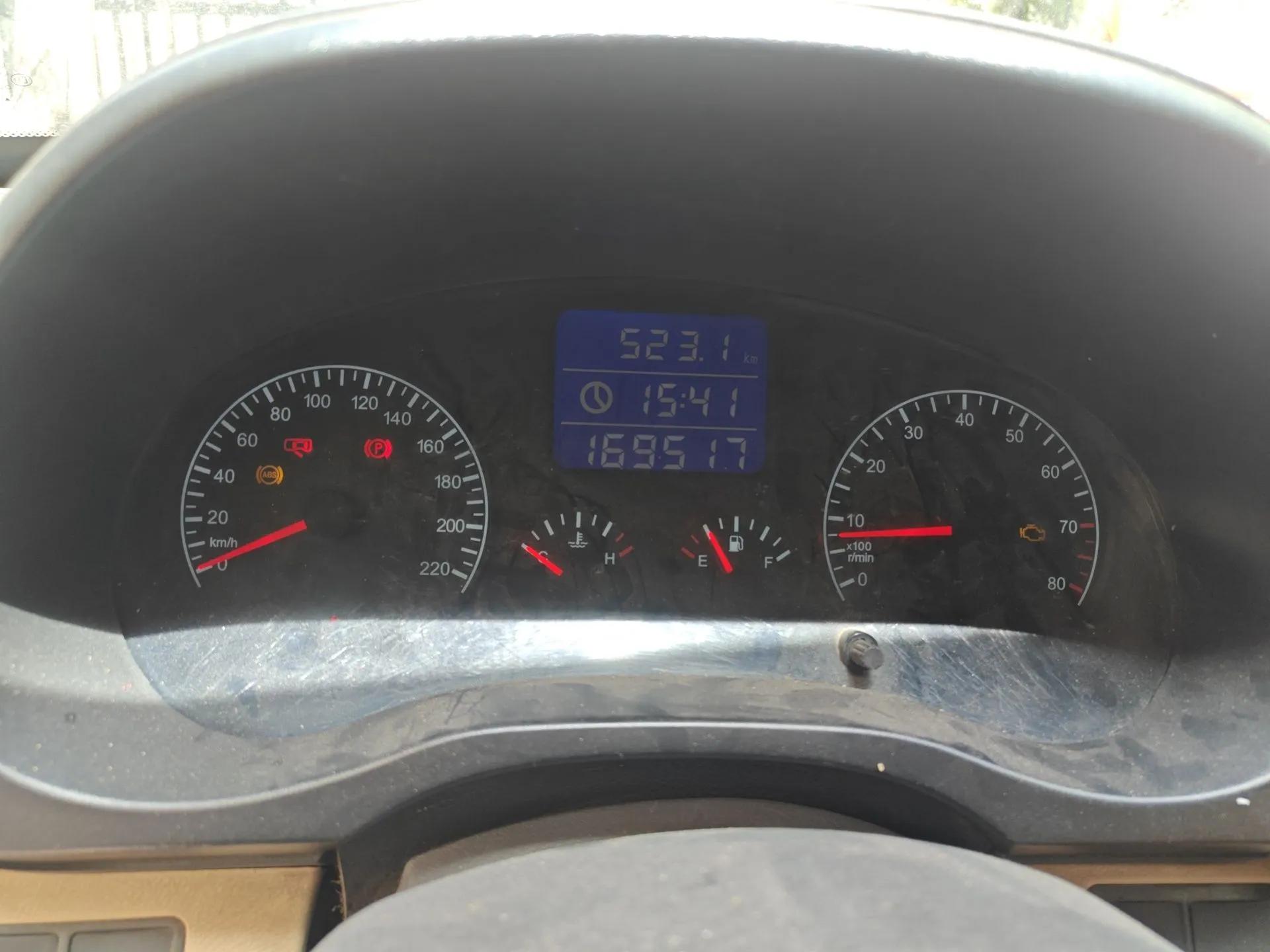 Chery Tiggo 2012 Elite Edition Facelift 1.6L Manual Comfort DVVT — миниатюра 12