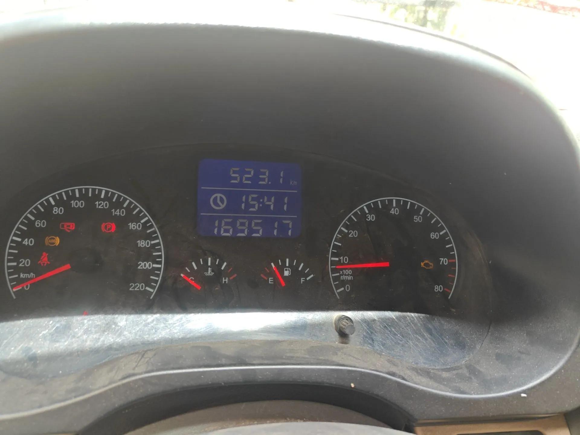 Chery Tiggo 2012 Elite Edition Facelift 1.6L Manual Comfort DVVT — миниатюра 13