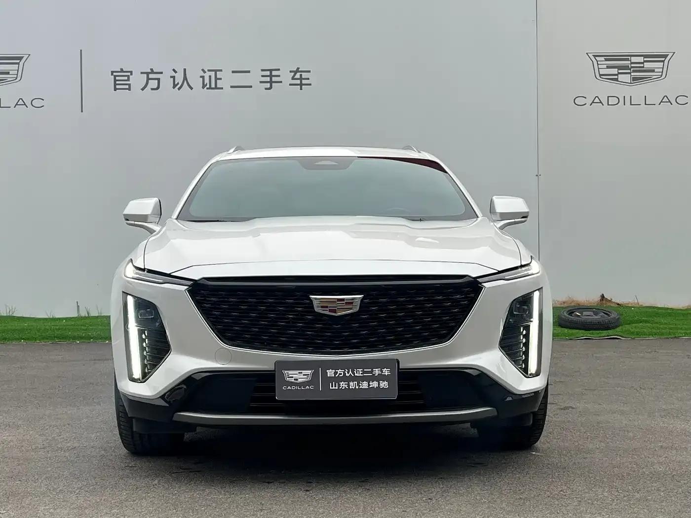 2023 Cadillac GT4 25T Luxury — миниатюра 2