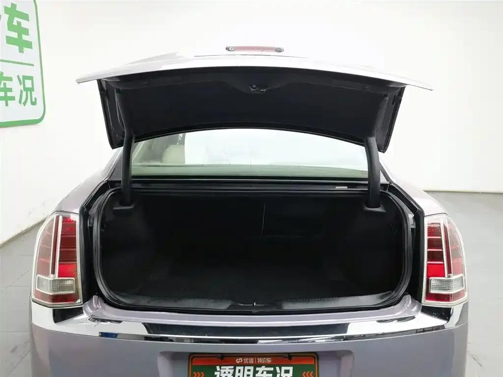 Chrysler 300C (Imported) 2013 3.6L Premium Edition — миниатюра 16
