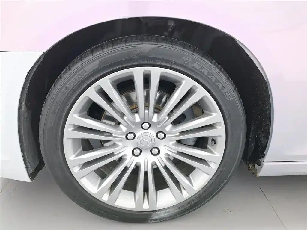 Chrysler 300C (Imported) 2013 3.6L Premium Edition — миниатюра 17