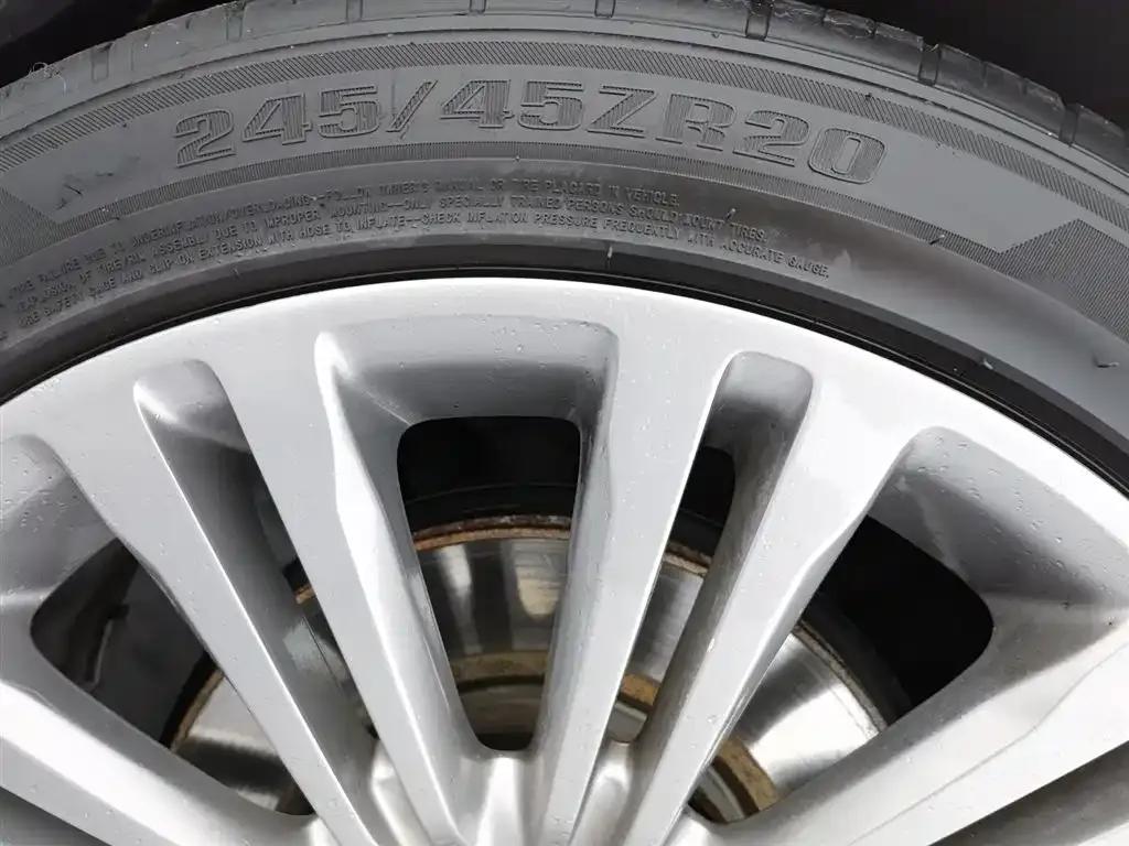Chrysler 300C (Imported) 2013 3.6L Premium Edition — миниатюра 24