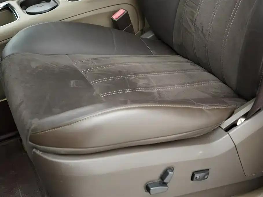 2013 Imported Grand Voyager 3.6L Luxury Edition — миниатюра 11