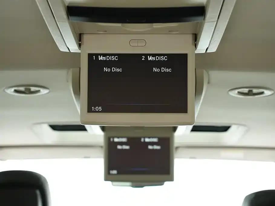 2013 Imported Grand Voyager 3.6L Luxury Edition — миниатюра 20