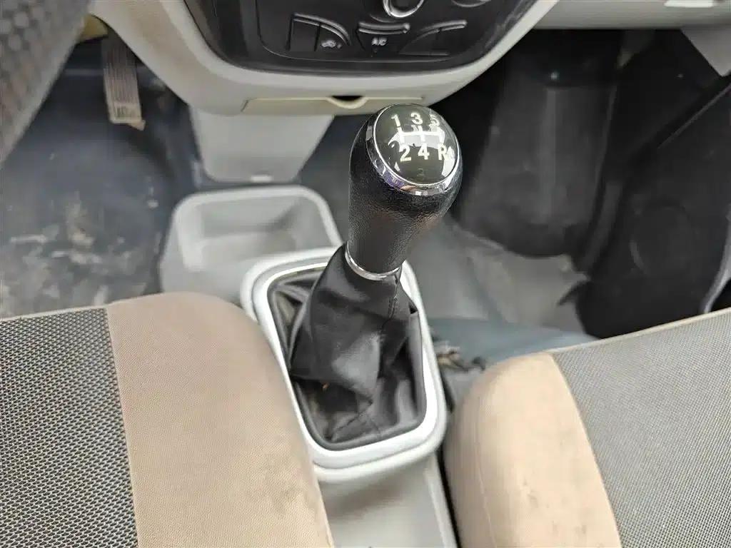 Yujin 2019 1.5L Standard Van (National VI Emission Standard) Single Cab Extended Model DAM15KR — миниатюра 17