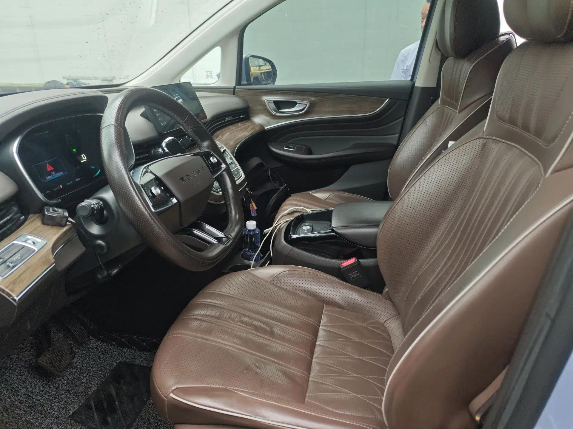 Roewe iMAX8 New Energy 2022 Golden Edition — миниатюра 16