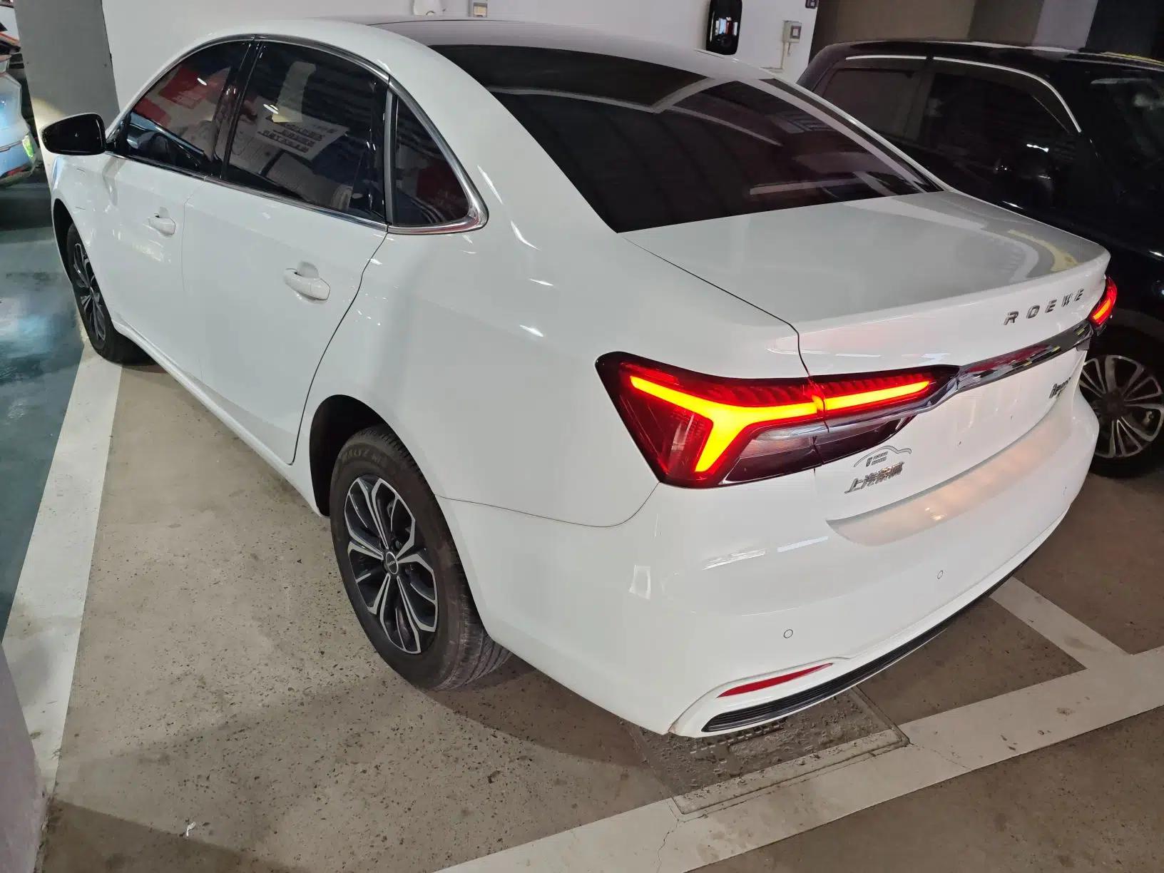 Roewe i6 MAX New Energy 2023 EV 420 Skyroof Special Edition — миниатюра 4