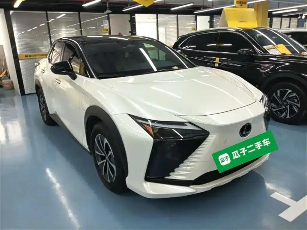 Lexus RZ 2023 450e AWD Luxury Edition — миниатюра 22