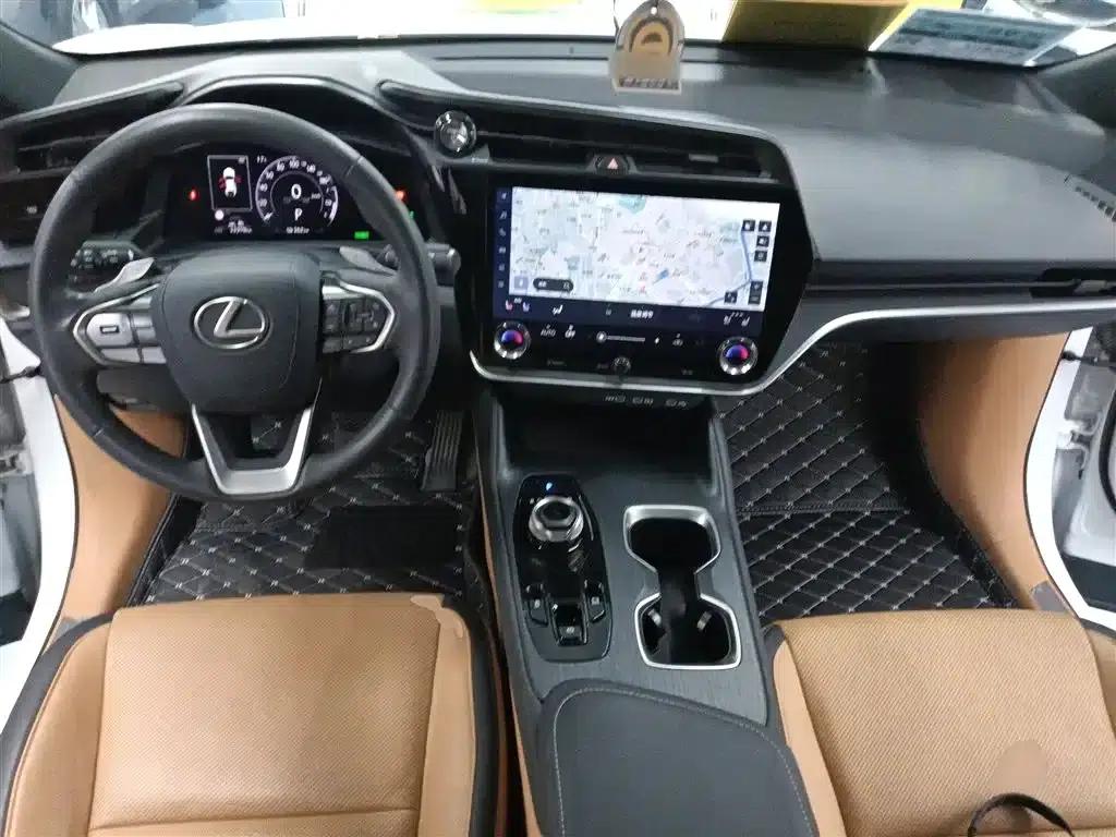 Lexus RZ 2023 450e AWD Luxury Edition — миниатюра 6