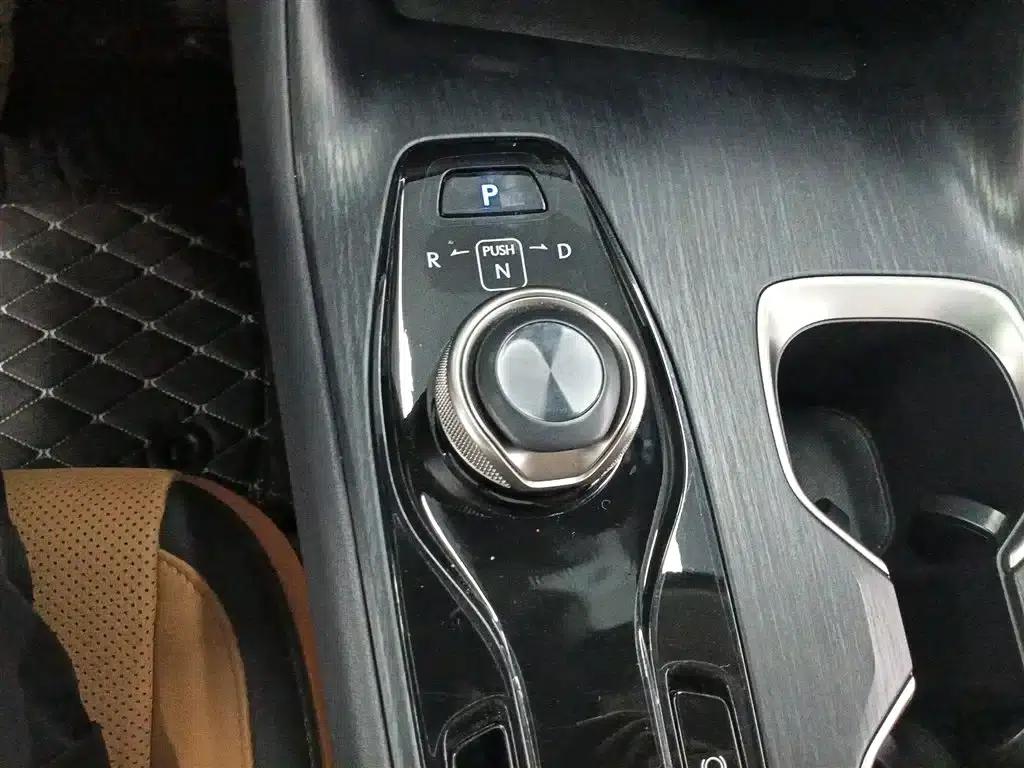 Lexus RZ 2023 450e AWD Luxury Edition — миниатюра 10