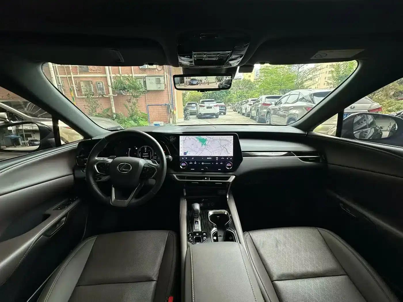 Lexus RX Hybrid 2025 450h+ AWD Enjoy Edition — миниатюра 5