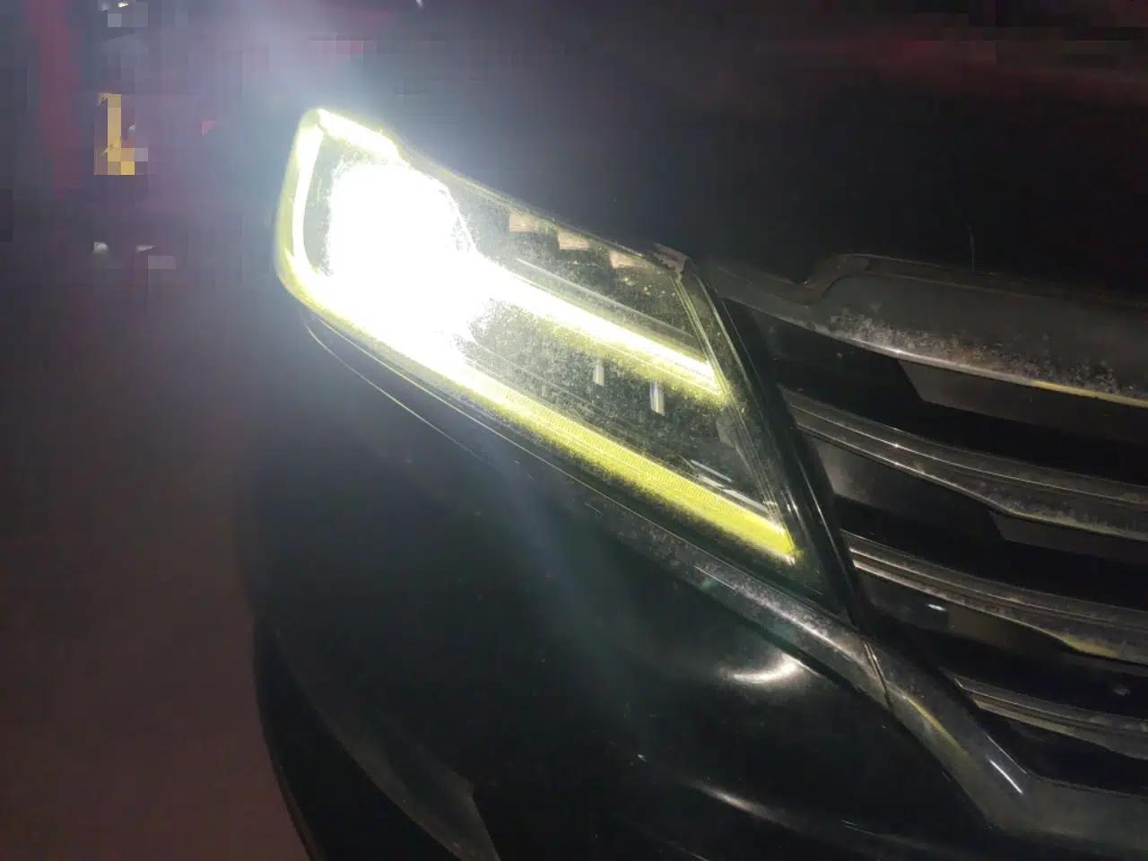 Roewe e950 2017 50T Hybrid Connected Executive Edition — миниатюра 7