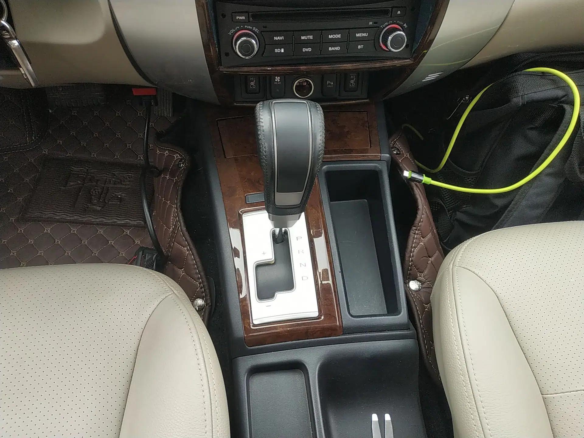 Mitsubishi Pajero Sport 2013 3.0L Automatic Two-Wheel Drive Luxury Edition — миниатюра 17