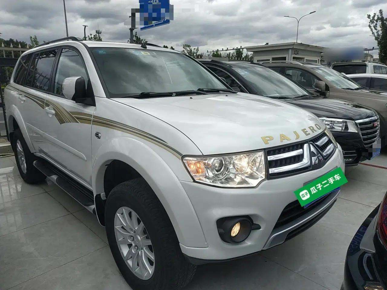 Mitsubishi Pajero Sport 2013 3.0L Automatic Two-Wheel Drive Luxury Edition — миниатюра 3
