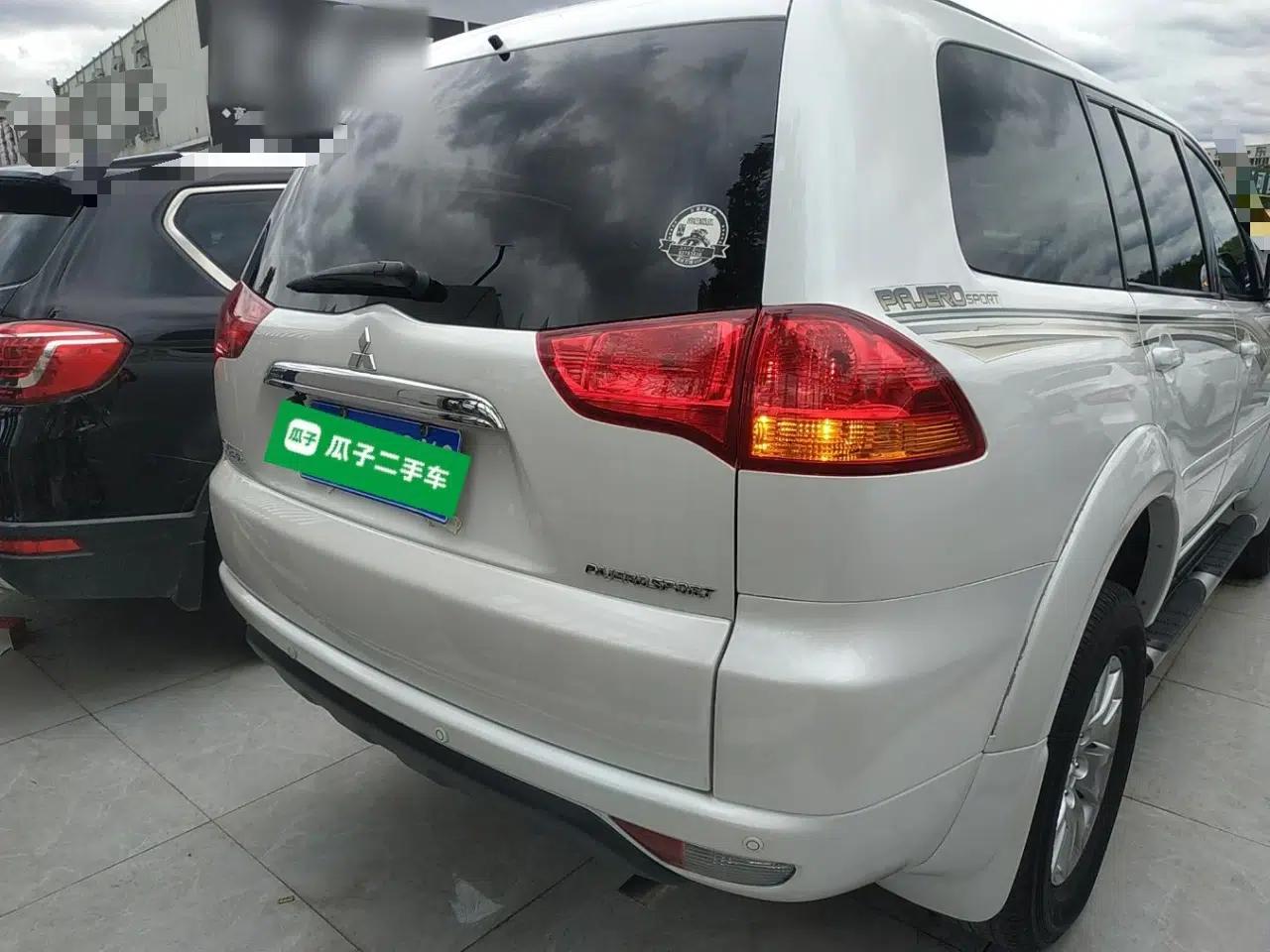 Mitsubishi Pajero Sport 2013 3.0L Automatic Two-Wheel Drive Luxury Edition — миниатюра 5