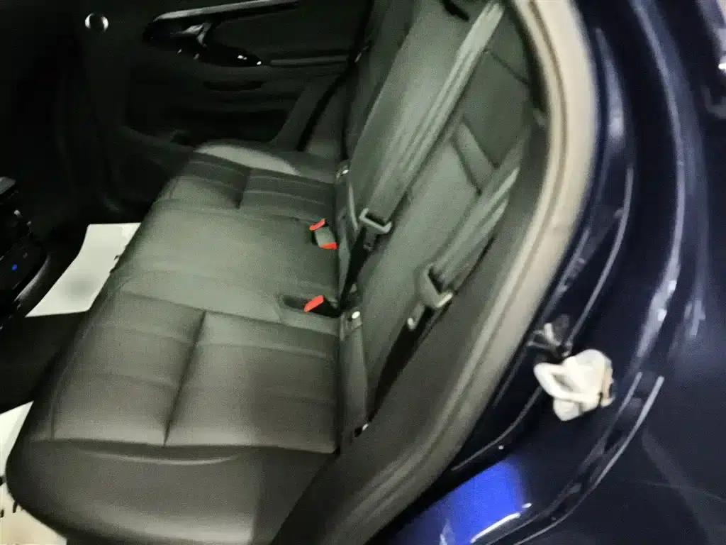 Range Rover Evoque PHEV 2021 Model P300e Luxury Edition — миниатюра 14