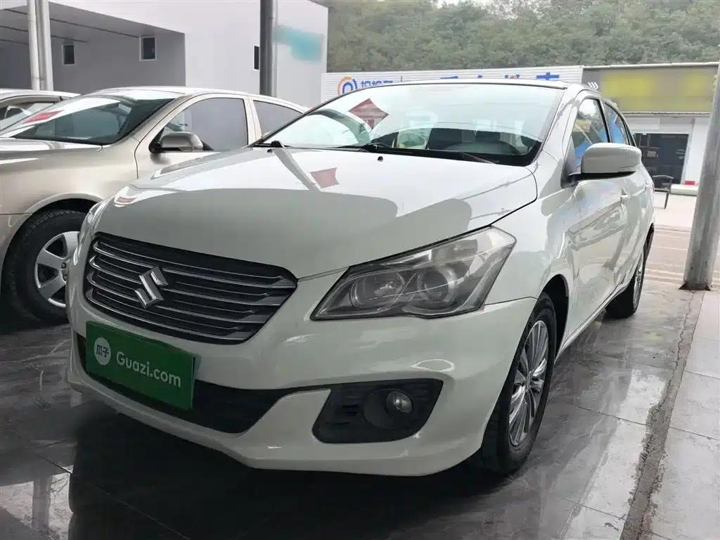 Ciaz 2015 1.6L Automatic Comfort Edition — миниатюра 1