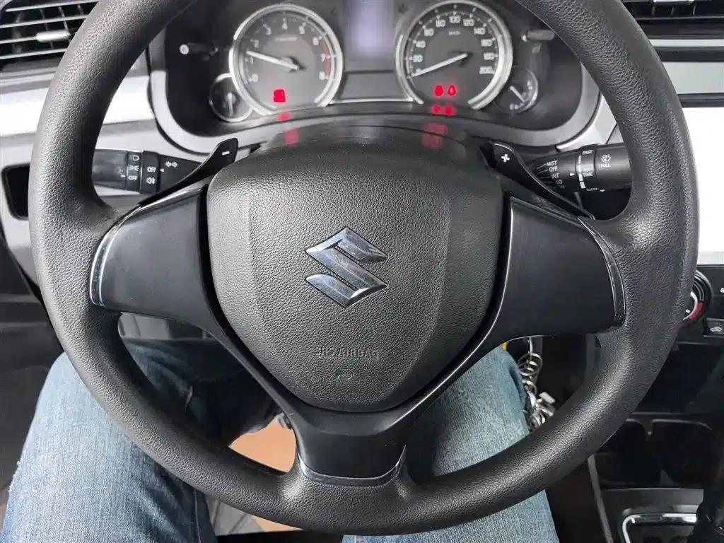 Ciaz 2015 1.6L Automatic Comfort Edition — миниатюра 8