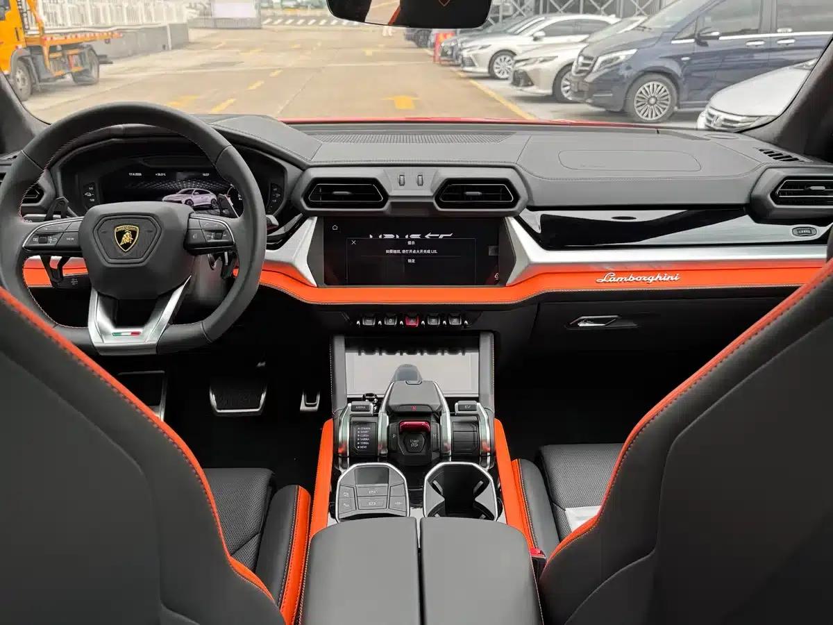 2025 Urus SE 4.0T Standard Edition — миниатюра 6