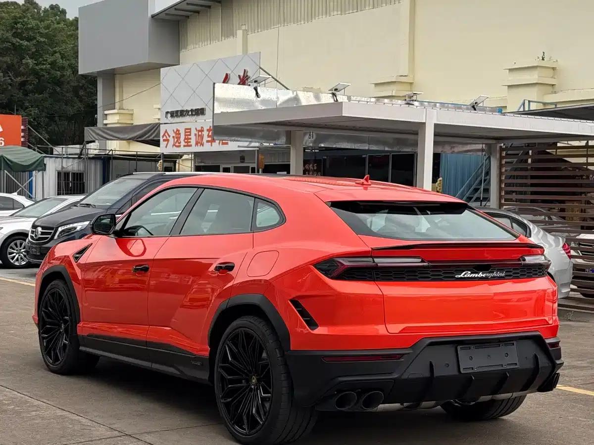 2025 Urus SE 4.0T Standard Edition — миниатюра 10