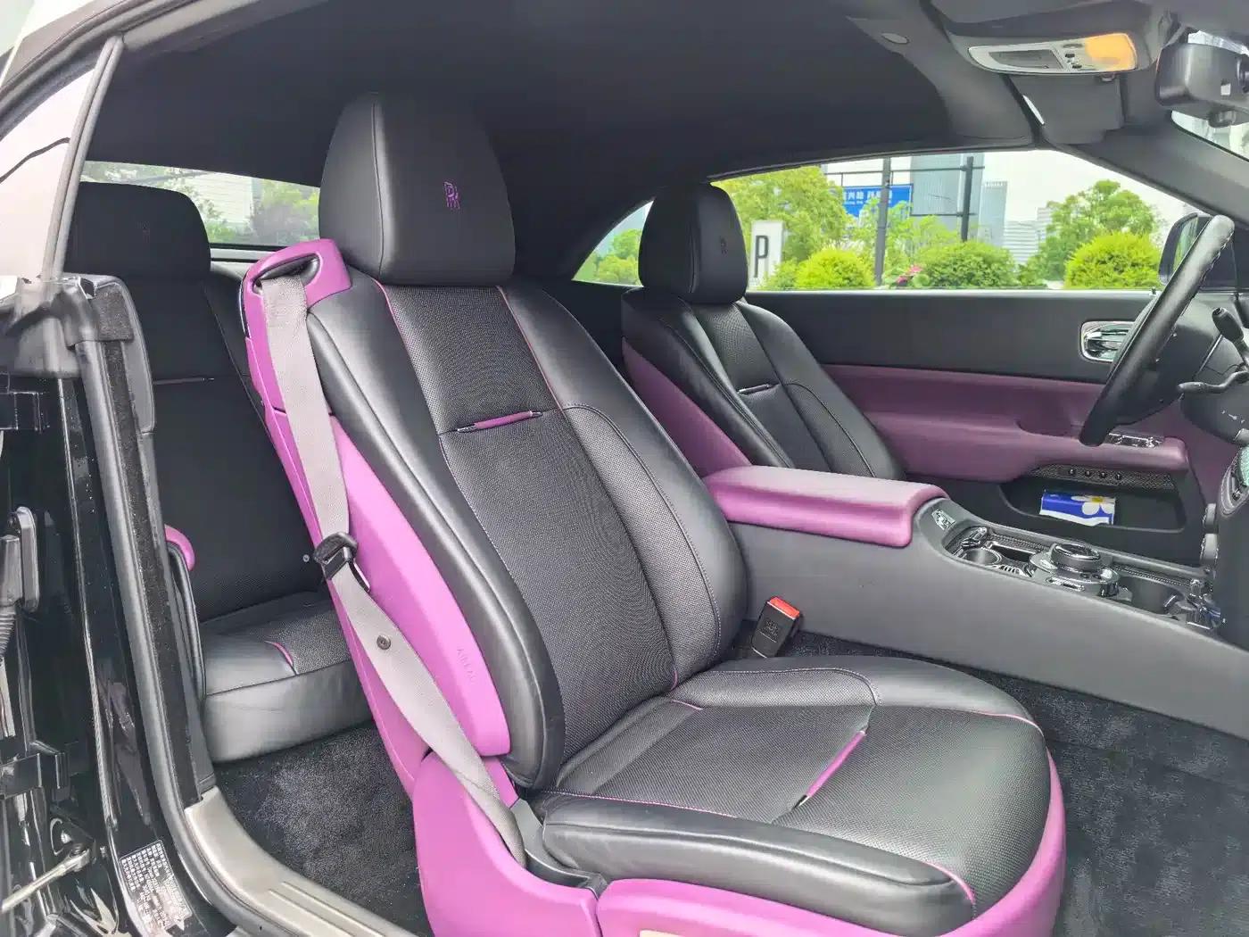 2018 Dawn 6.6T Black Badge — миниатюра 7